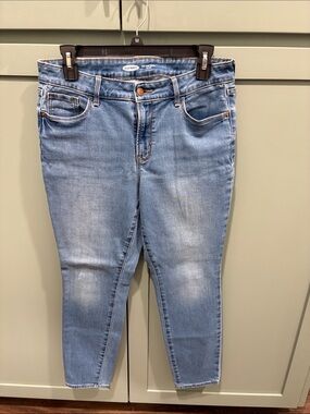Old Navy Light Blue Ankle Crop Stretch Jeans